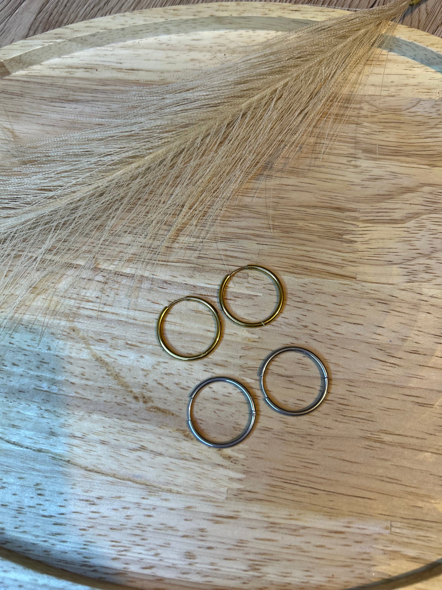 Créoles rondes - attache invisible